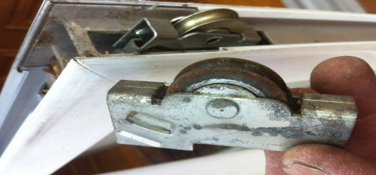 screen door roller repair in Lake Mathews
